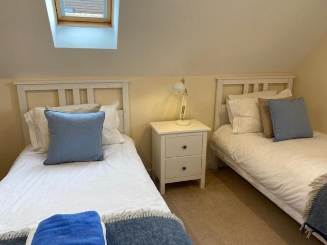 Stylish Contemporary Seaside Holiday Home With 5 Bedrooms, Sea View, Parking And Ev Point Herne Bay Exterior photo