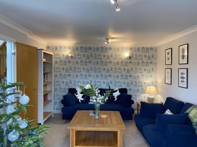 Stylish Contemporary Seaside Holiday Home With 5 Bedrooms, Sea View, Parking And Ev Point Herne Bay Exterior photo